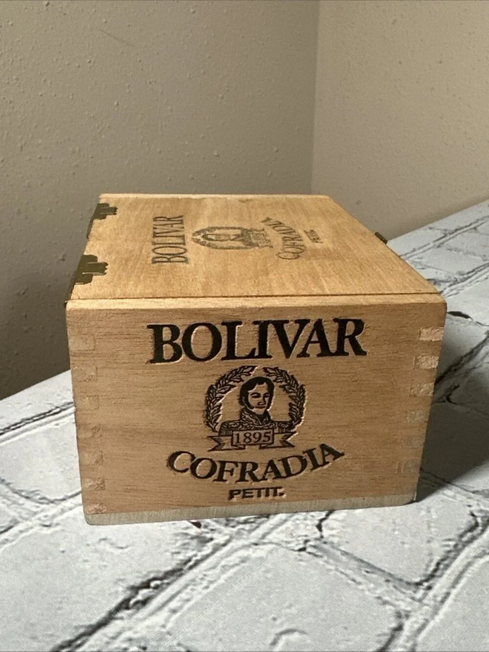 Bolivar Cofradia Petit Empty Wood Cigar Box 5